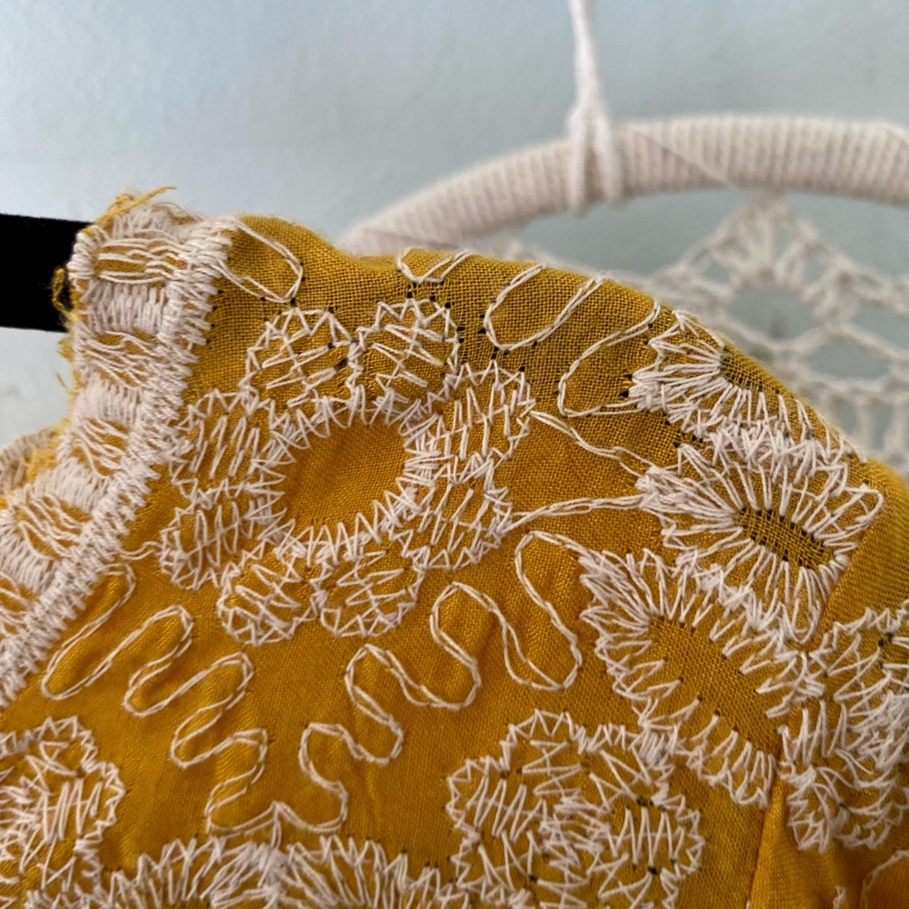 Solitaire Yellow Blouse - Picture 4 of 7